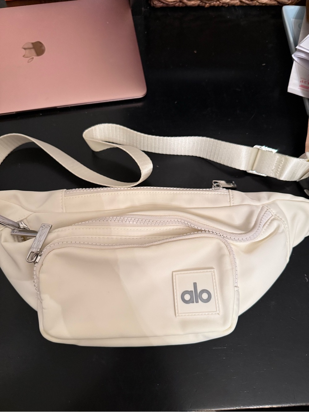 ALO Yoga Cream Belt Bag with Front Pocket